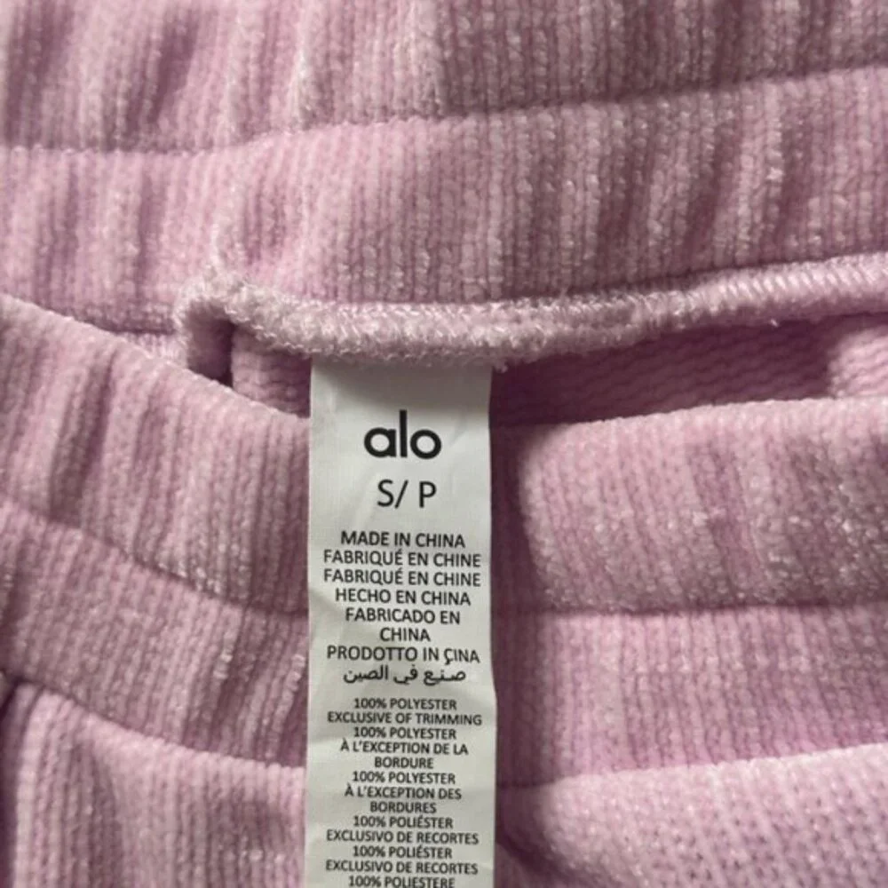 NEW ALO Chenille High-Waist Wide Leg Chalet Pant - Sugarplum Pink - Picture 7 of 8